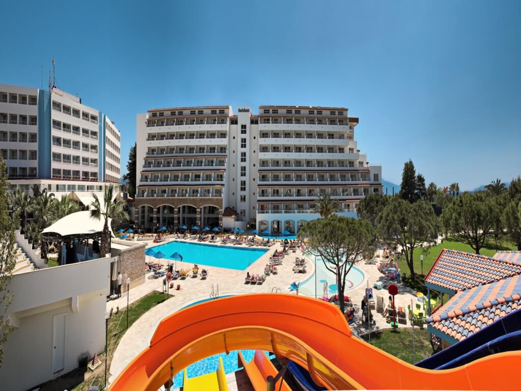 BATIHAN BEACH RESORT &SPA 4*