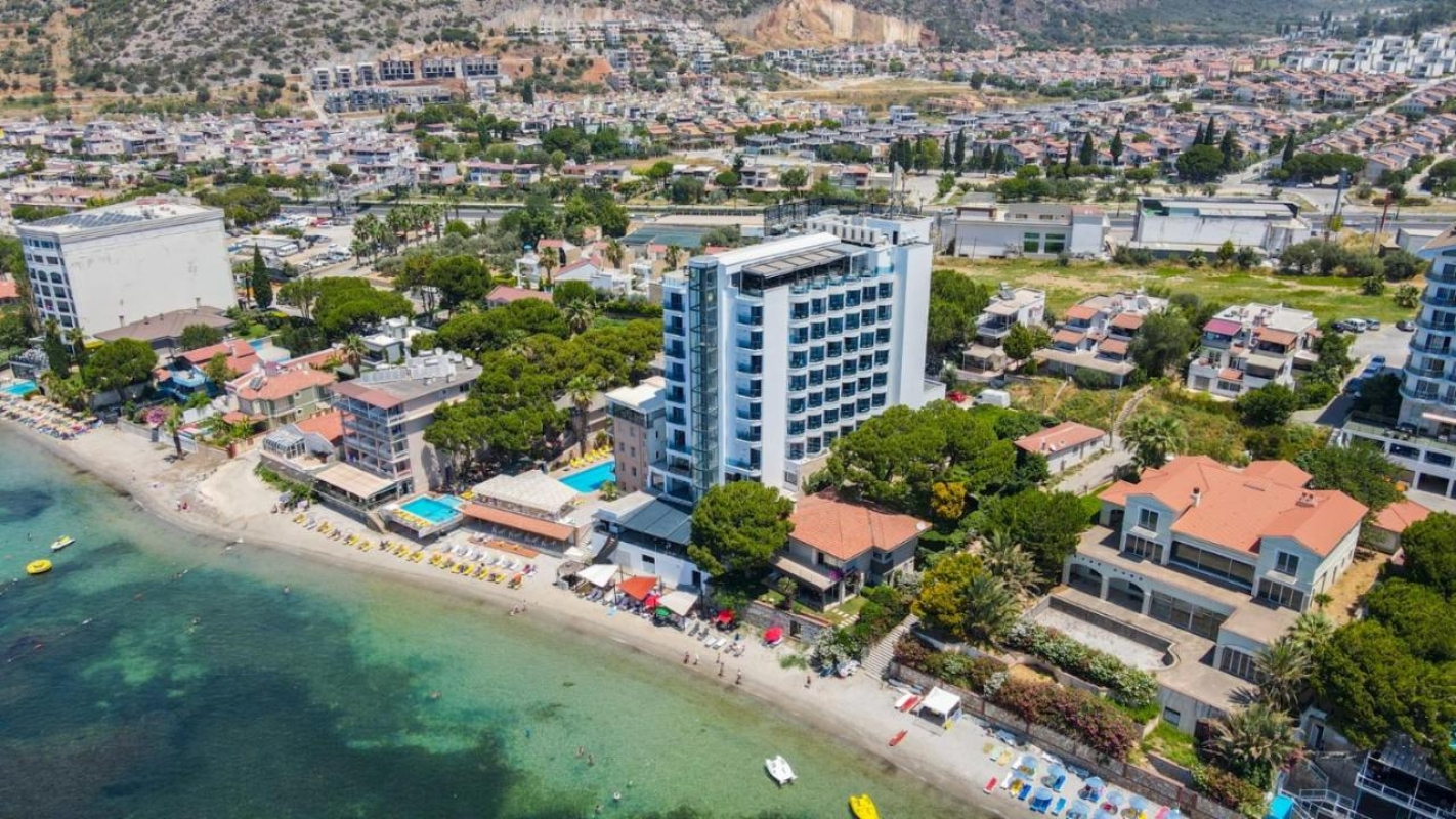 Signature Blue Resort 5*